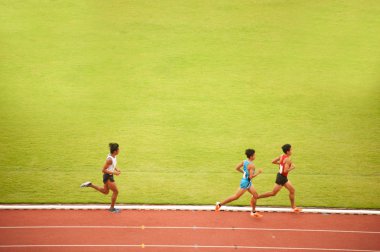 5000 m.in Tayland açık Atletizm Şampiyonası 2013.