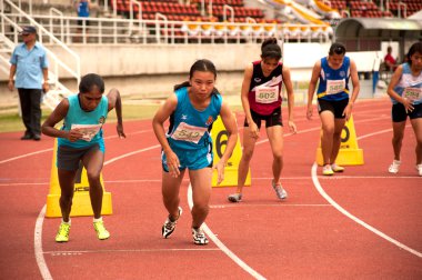 800 m.in Tayland açık Atletizm Şampiyonası 2013.