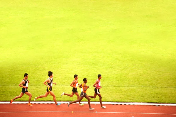 5000 m.in Thaiföld nyitott atlétikai bajnokság 2013. — Stock Fotó