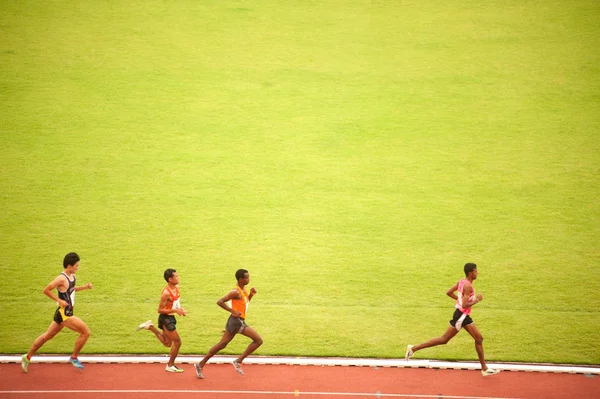 5000 m.in Tayland açık Atletizm Şampiyonası 2013.