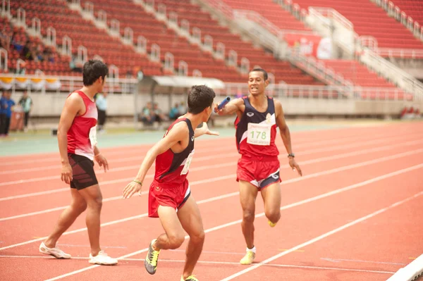 Relay i Thailand Open Athletic Championship 2013. — Stockfoto