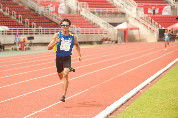 Relay in Thailand Open Athletic Championship 2013. — Stock Photo, Image