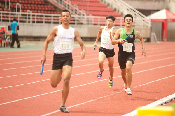 Relé na Tailândia Open Athletic Championship 2013 . — Fotografia de Stock