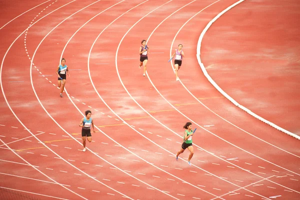 4x400m.Relè in Thailandia Open Athletic Championship 2013 . — Foto Stock