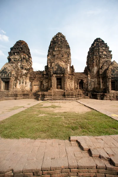 Phra Prang Sam Yod Temple, Thailand. — Stockfoto