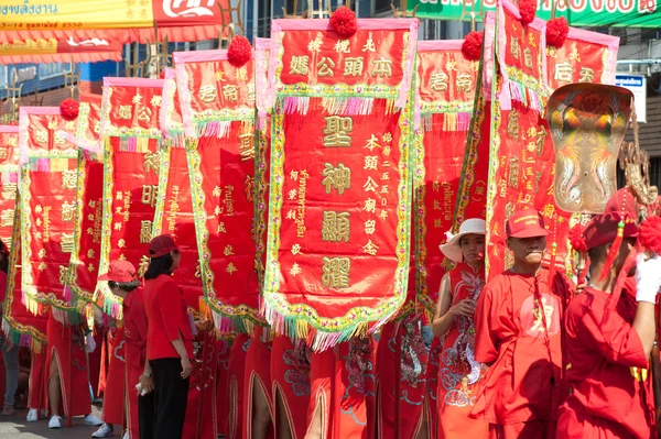 Los desfiles de cerebraciones chinas de Año Nuevo en Tailandia . — Foto de Stock