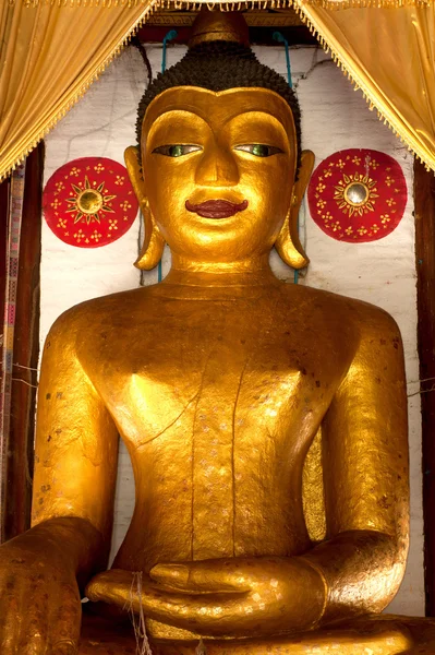 Stora gamla Buddha . — Stockfoto