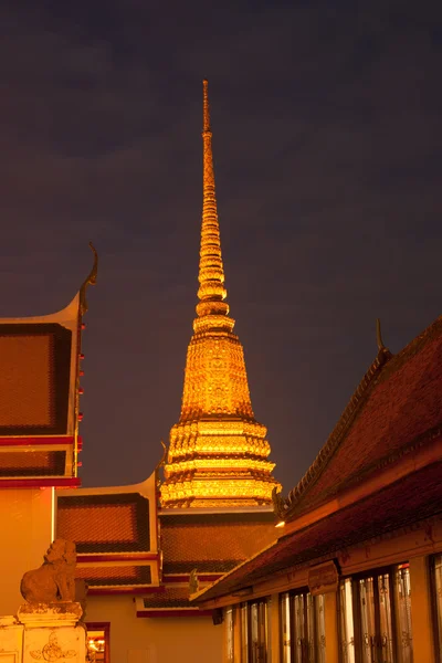 Nachtscène van pagode. — Stockfoto