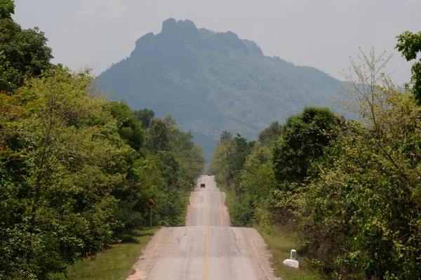 Route in countryside in Northern of Thailand. — Stock Photo, Image