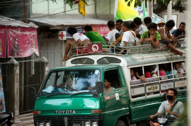 Ortak site Myanmar küçük otobüsler.