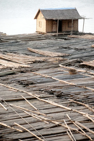 Bamboo raft. — Stock Photo, Image