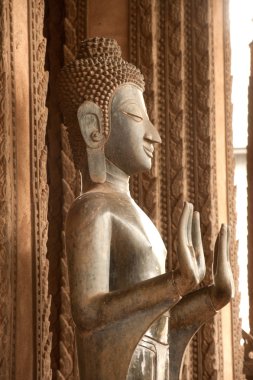Hor Phakeo Tapınağı'ndaki Kilise'de Antik Buda, Laos .