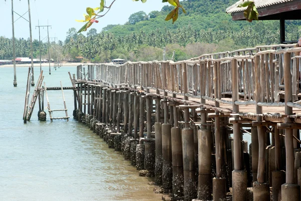 The traditional wooden  long bridge over the sea,Thailand. — Stock Photo, Image