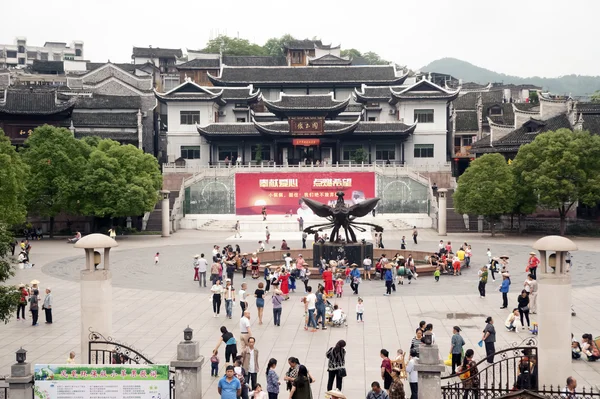 Phoenix sculpture in downtown of Fenghuang ancient city. — Stock fotografie