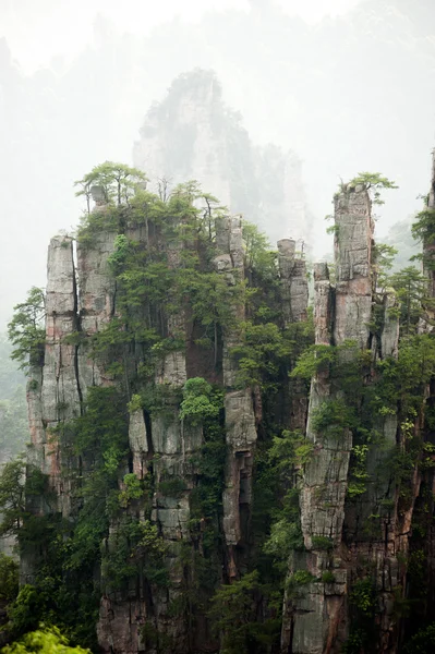 Таємничий гори Zhangjiajie Хунань в Китаї. — стокове фото