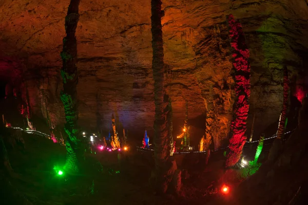 Colorido de la cueva de Huanglong en China . — Foto de Stock