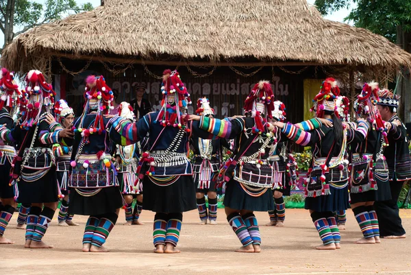 Hill tribe dancing in Akha Swing Festival. — Stok fotoğraf