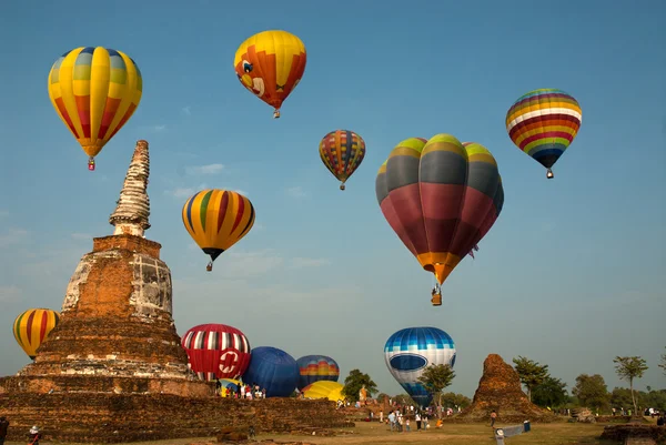 Globo de aire caliente en Tailandia Festival Internacional de Globos 2009 . — Foto de Stock