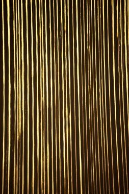 Dikey su renkli ışıkları.