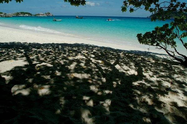 Similan ist eine schöne insel in thailand. — Stockfoto