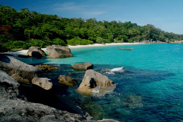Koh Similan gyönyörű sziget az Andaman-tengerben, Thaiföld déli részén — Stock Fotó