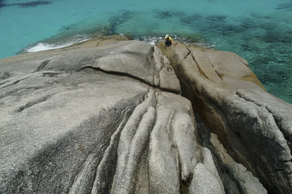 Bella pietra a Similan Island, Thailandia . — Foto Stock