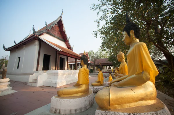 Wat Dusitdaram história de Ayutthaya . — Fotografia de Stock