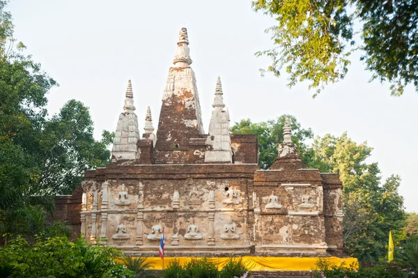 Maha Chedi świątyni Wat Chet Yot w Chaing Mai, Tajlandia. — Zdjęcie stockowe