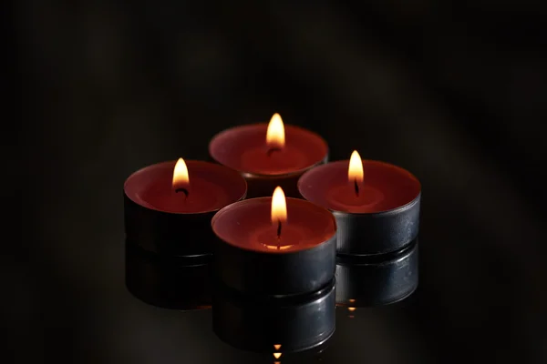 Grupo de velas ardientes — Foto de Stock