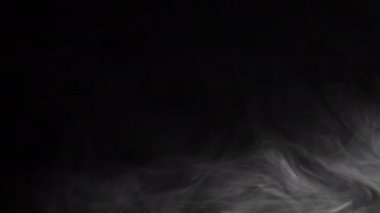 Siyah ekran, duman dedektörü reklam için mükemmel köşesinde duman. Bir siyah arka plan ve atış amaçlanan bir tek başına olarak karşı veya grafik veya bir karıştırma modu kullanarak kompozisyon için kaydedildi. Döngü klip.