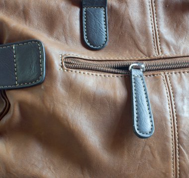 Deri kahverengi çanta detay