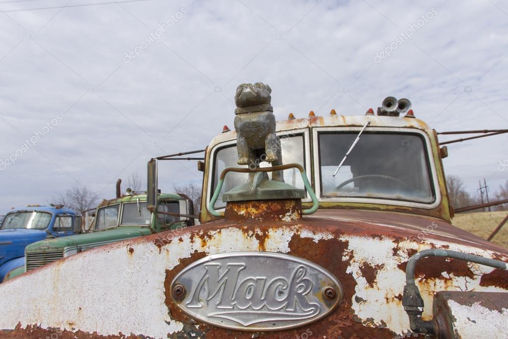 Rolls Royce Grills Mack Truck Hood Ornament And Grill