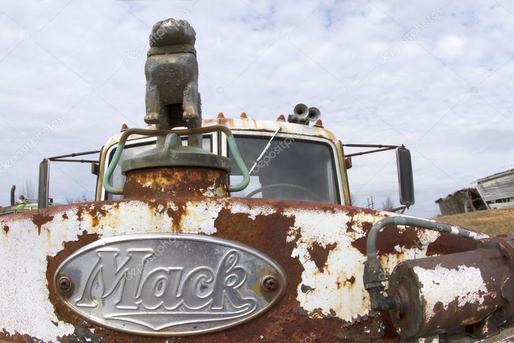 Mack Truck Bulldog Stock Editorial Photo C Karenfoleyphotography 103636366