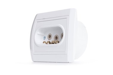 Beyaz elektrik prizine. Avrupa system.isolated