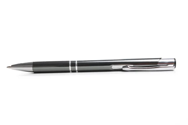 Черный роскошный макет ручки изолирован на белом фоне. Хорошее перо — стоковое фото