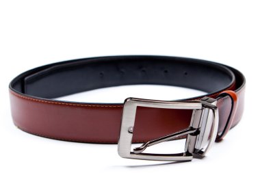 erkek kemeri. beyaz bitti izole.