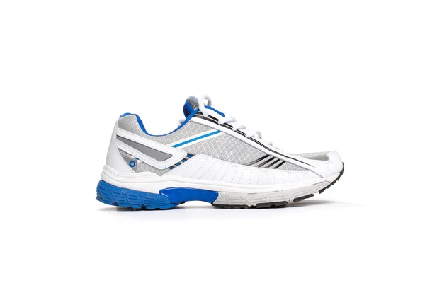 spor ayakkabıları beyaza izole edilmiş 