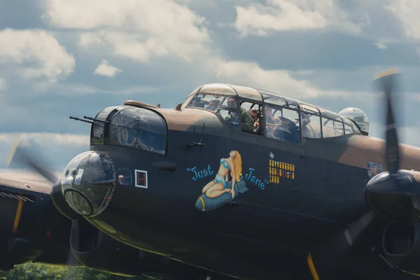 Lancaster Bomber Just Jane Προπέλες Τρέχει Εκτελεί Δρομολόγια Ταξί Στο — Φωτογραφία Αρχείου