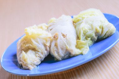 pirinç ve et ile lahana dolması