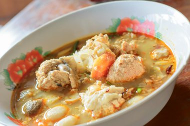 Baharatlı balık yumurta çorbası