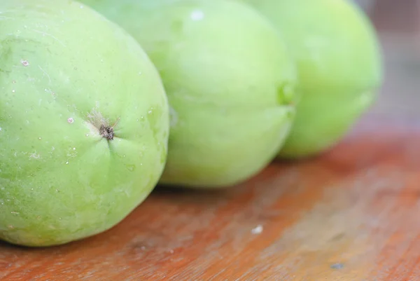 İki papaya — Stok fotoğraf