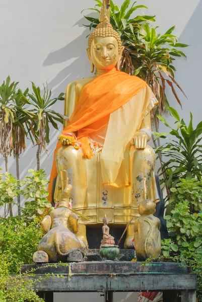 Posąg złotego Buddy — Zdjęcie stockowe