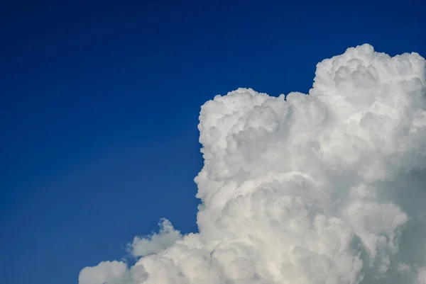 Nature background white clouds over blue sky — Stock Photo, Image