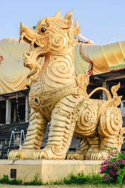 La estatua de singha en Tailandia —  Fotos de Stock