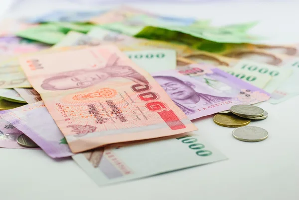 Tajski pieniądze banknotów i monet — Zdjęcie stockowe