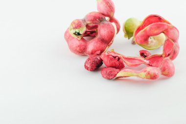 Manila demirhindi meyve