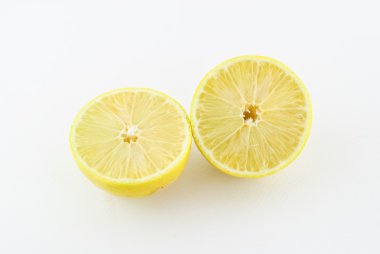 taze limon izole