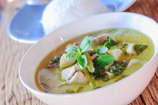 Curry verde con cerdo —  Fotos de Stock