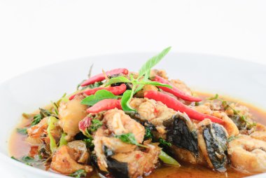 Baharatlı kızarmış heyecan yayın balığı