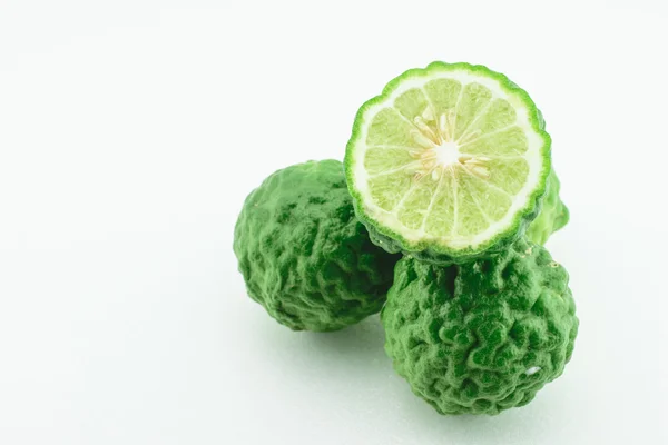 Kaffir lime isolé — Photo